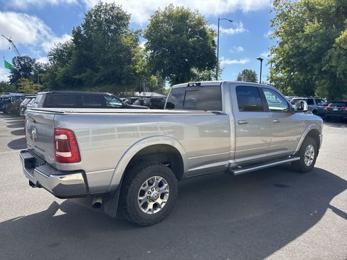 Used 2022 RAM 2500 Laramie AWD/4WD image 3