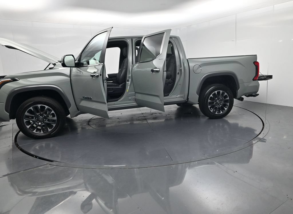 Used 2026 Toyota Tundra Limited AWD/4WD image 59