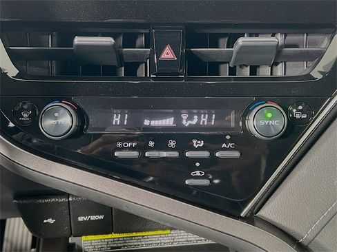 Used 2021 Toyota Camry XSE image 22