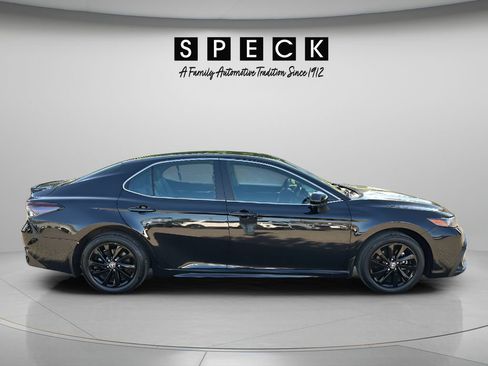 Used 2024 Toyota Camry SE FWD image 6