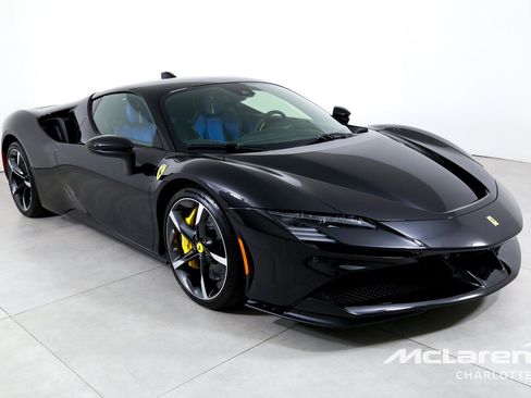 Used 2023 Ferrari SF90 Stradale AWD/4WD image 3