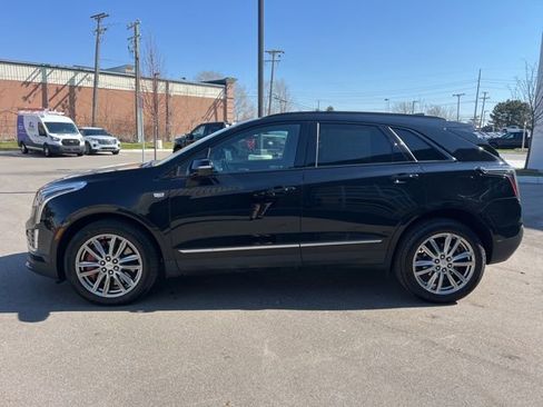 Used 2023 Cadillac XT5 Sportv image 8