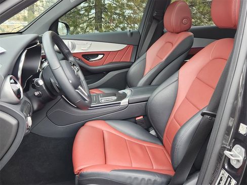 Used 2021 Mercedes-Benz GLC 300 GLC 300 image 8