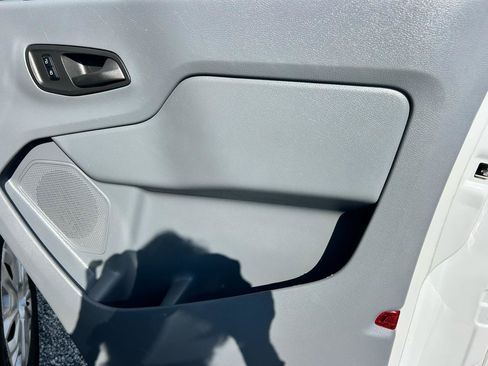 Used 2019 Ford Transit 350 XLT RWD image 8