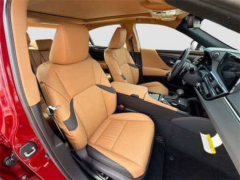 New 2025 Lexus ES 350 Ultra Luxury image 15