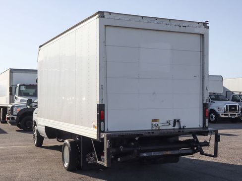 Used 2017 Ford E-450 and Econoline 450 Super Duty w/ Power Windows & Locks Group image 6