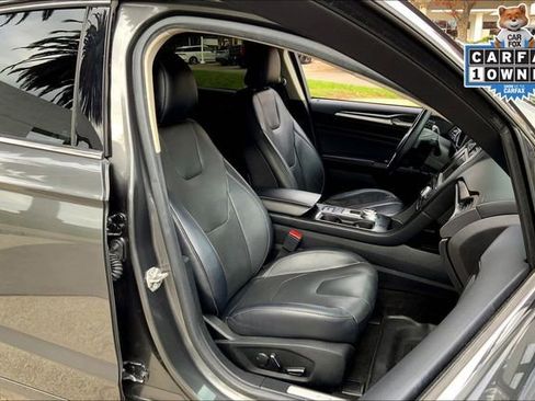 Used 2019 Ford Fusion Energi Titanium image 7