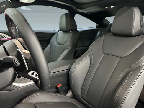 Used 2026 BMW M440i Coupe w/ Premium Package image 19