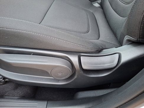 Used 2026 Hyundai Tucson SE FWD image 14