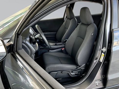 Used 2022 Honda HR-V Sport image 18