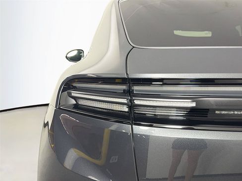 Certified 2026 Porsche Macan 4 Electric RWD image 16