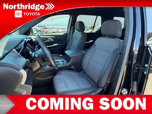Used 2023 Chevrolet Traverse LT w/ LPO, Cargo Package AWD/4WD image 6