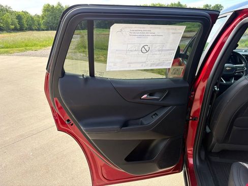 New 2026 Chevrolet Equinox LT w/ Convenience Package II FWD image 39