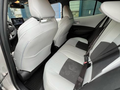 Used 2019 Toyota Corolla XSE image 10