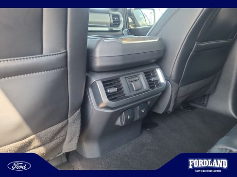 Used 2025 Ford F150 Platinum w/ FX4 Off-Road Package AWD/4WD image 32