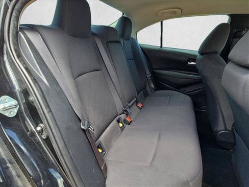 Used 2020 Toyota Corolla LE FWD image 19