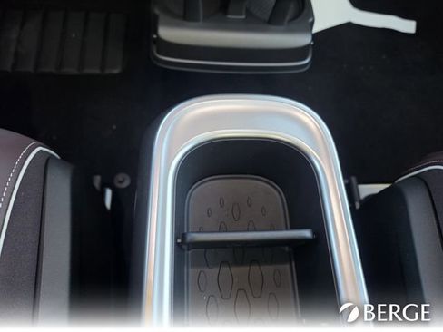 New 2025 Volkswagen ID. Buzz Pro S Plus image 21