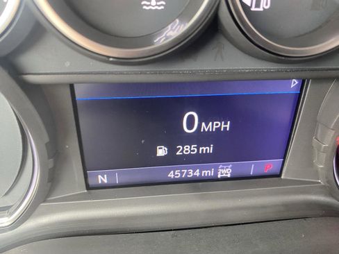 Used 2022 Chevrolet Silverado 1500 LT image 32