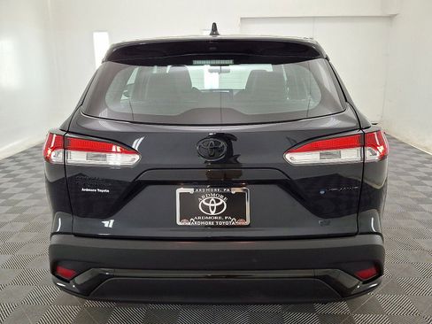 Used 2025 Toyota Corolla Cross AWD Hybrid image 14