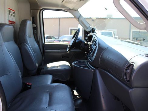 Used 2007 Ford E-450 and Econoline 450 RWD image 19