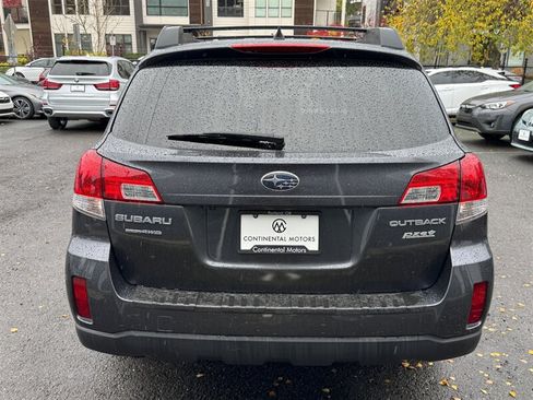 Used 2012 Subaru Outback 2.5i Limited w/ Moonroof Pkg AWD/4WD image 9