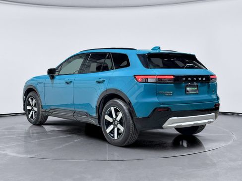 Used 2024 Honda Prologue Touring image 2