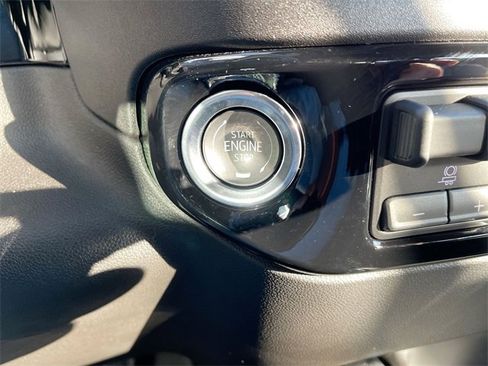 Used 2025 Chevrolet Silverado 2500 LT w/ Trail Boss Package image 16