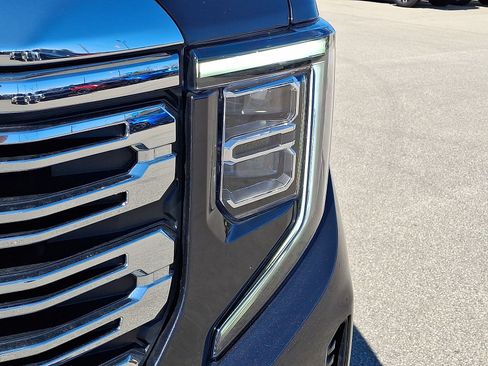Used 2023 GMC Sierra 1500 Denali w/ Denali Reserve Package AWD/4WD image 28
