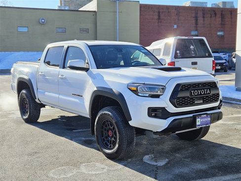 Used 2023 Toyota Tacoma TRD Pro image 7