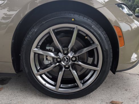 Used 2023 MAZDA MX-5 Miata Grand Touring w/ Weather Package image 24