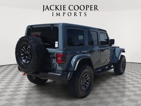 Used 2024 Jeep Wrangler Unlimited Rubicon AWD/4WD image 5