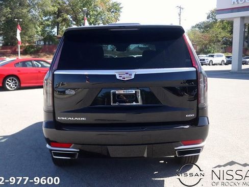 Used 2023 Cadillac Escalade Premium Luxury w/ Performance Package image 6