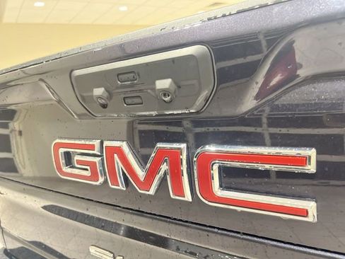 Used 2025 GMC Sierra 2500 AT4 image 31