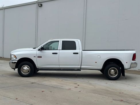 Used 2012 RAM 3500 ST w/ Chrome Appearance Group image 2