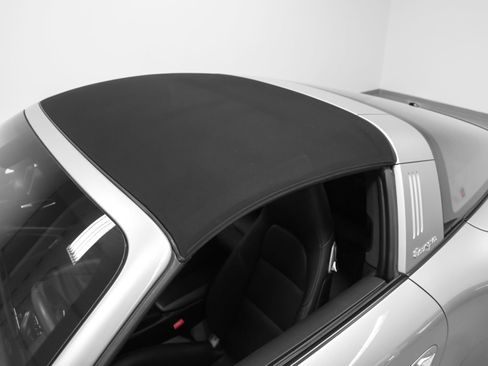 Used 2015 Porsche 911 Targa 4S image 9