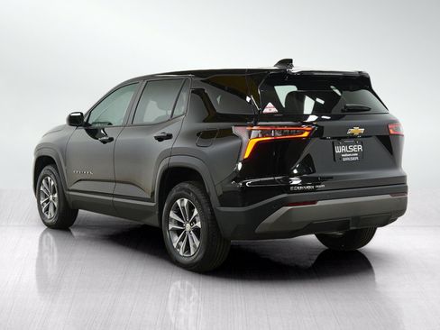 Used 2026 Chevrolet Equinox LT AWD/4WD image 3