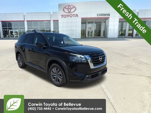 Used 2024 Nissan Pathfinder SV AWD/4WD image 1