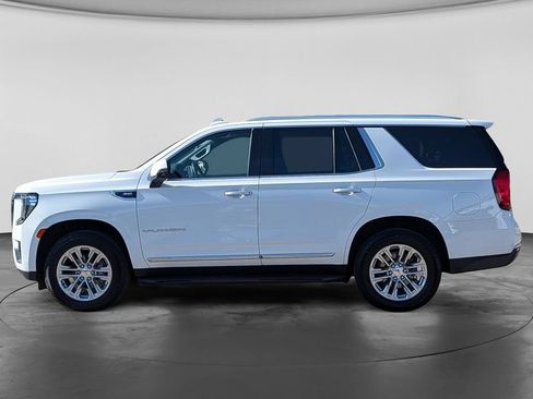 Used 2023 GMC Yukon SLT w/ SLT Premium Package AWD/4WD image 6