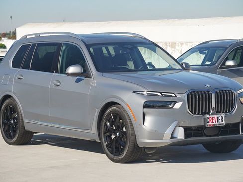 New 2026 BMW X7 xDrive40i w/ Premium Package image 3