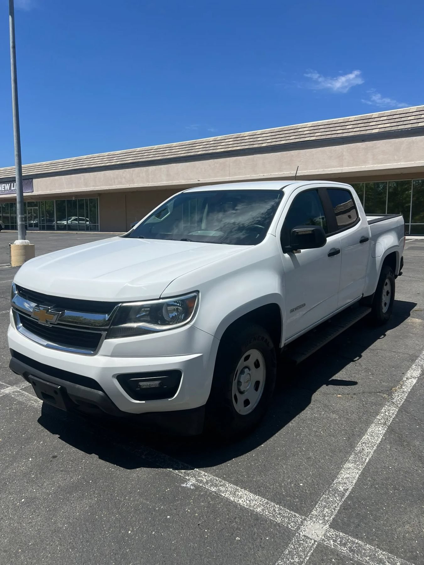 Used 2018 Chevrolet Colorado W/T RWD image 5