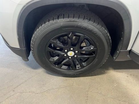 Used 2020 Chevrolet Traverse LS FWD image 27
