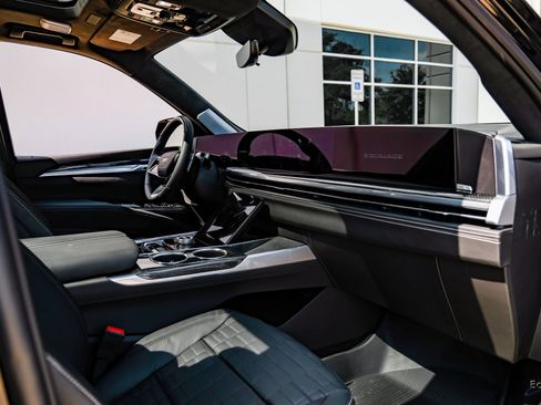 Used 2025 Cadillac Escalade V image 43