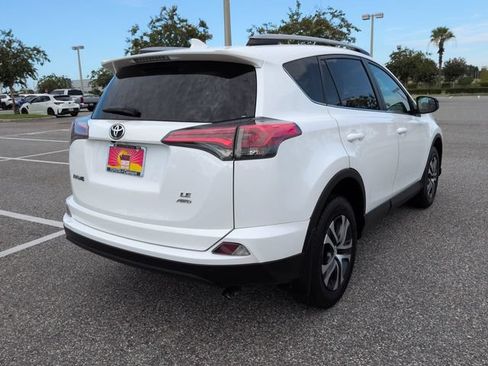Used 2017 Toyota RAV4 LE w/ Carpet Mat Package AWD/4WD image 4
