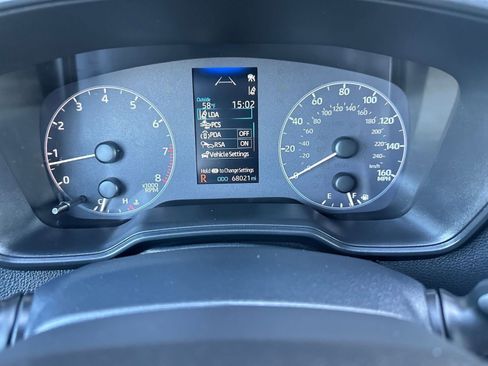 Used 2023 Toyota Corolla LE image 40