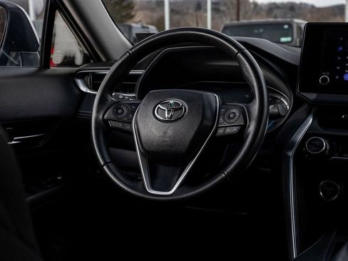 Used 2024 Toyota Venza LE image 23
