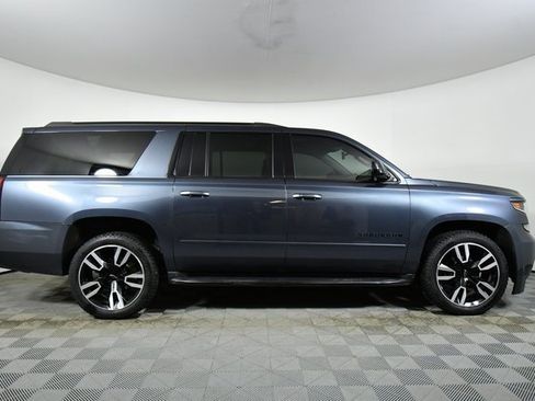 Used 2020 Chevrolet Suburban Premier image 16