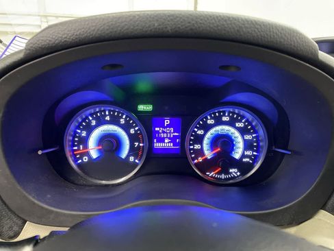 Used 2014 Subaru Crosstrek Touring image 29