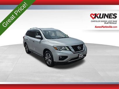 Used 2017 Nissan Pathfinder SV