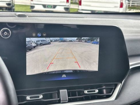 Used 2026 Chevrolet Equinox LT FWD image 14
