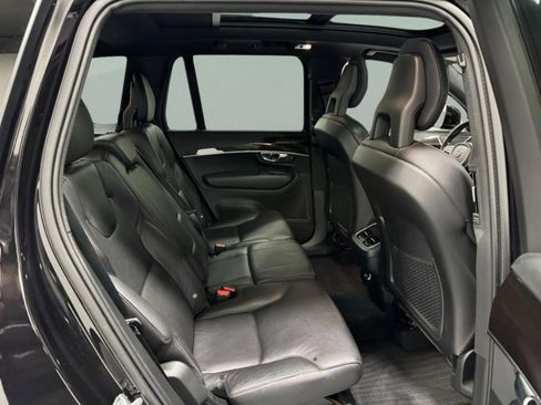 Used 2018 Volvo XC90 T6 Momentum w/ Convenience Package image 10